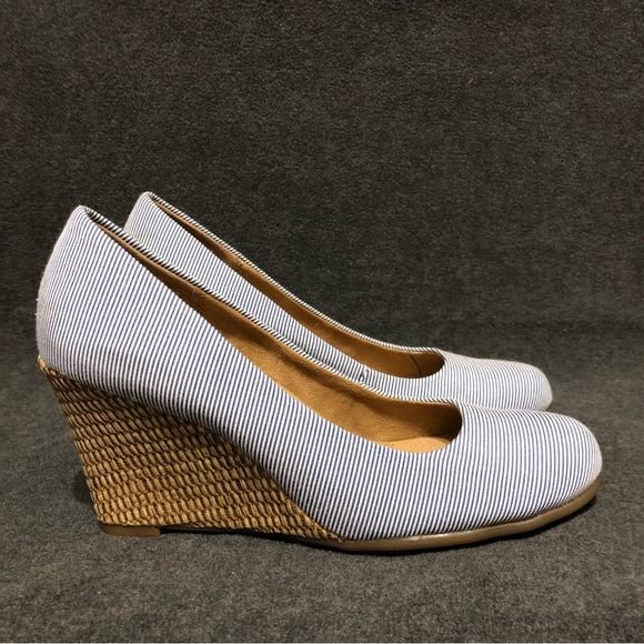 Aerosoles Heelrest Plum Tree Blue White Wedge Shoes Size 6.5 - Picture 1 of 9